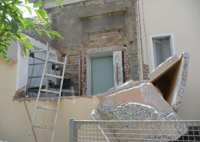 Bauteilentfernung mit Schließung einer Öffnung zur Küche wegen starken Rissen am Haus und Schimmel an Wänden in Brandenburg