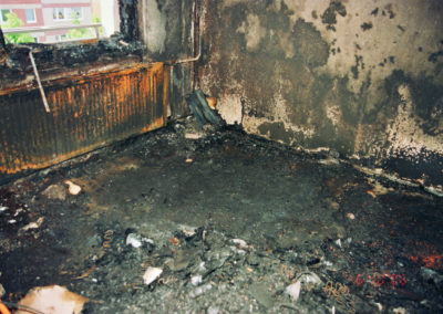 Beseitung der Verbrannten Kindermöbel aus Verbranntes Kinderzimmer