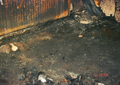 Wohnzimmerboden komplett verbrannt