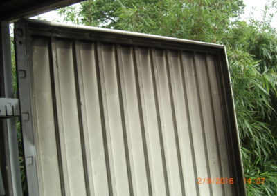 Verbrannte Gegenstände in Garage in Brandenburg