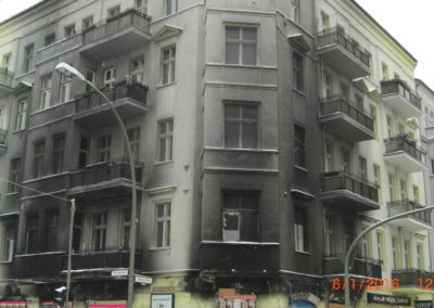 Brandschäden an Balkonen und Fassade in Berlin