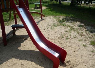 malermäßige Instandsetzung von Spielplatzgeräten in Brandenburg