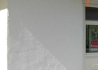 Graffiti an Gewerbewand entfernen in Berlin