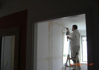 Verspachtelungen zur Vorbereitung von Tapezierarbeiten