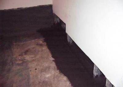 Beschtigung vom Bodenbereich nach Adichtungsarbeiten in Brandenburg