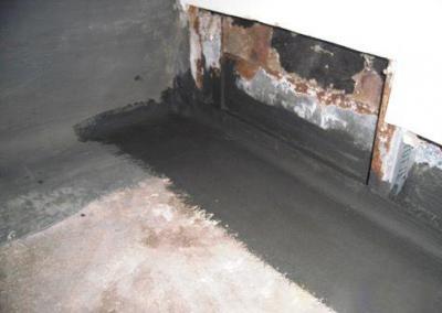 Schutzanstrich auf Boden aufbringen im Keller Brandenburg